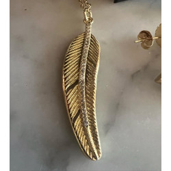 COLGANTE PLUMA